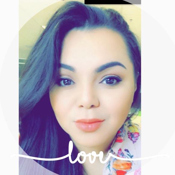 Meet your Posher, Kathy - Picture 1 of 1